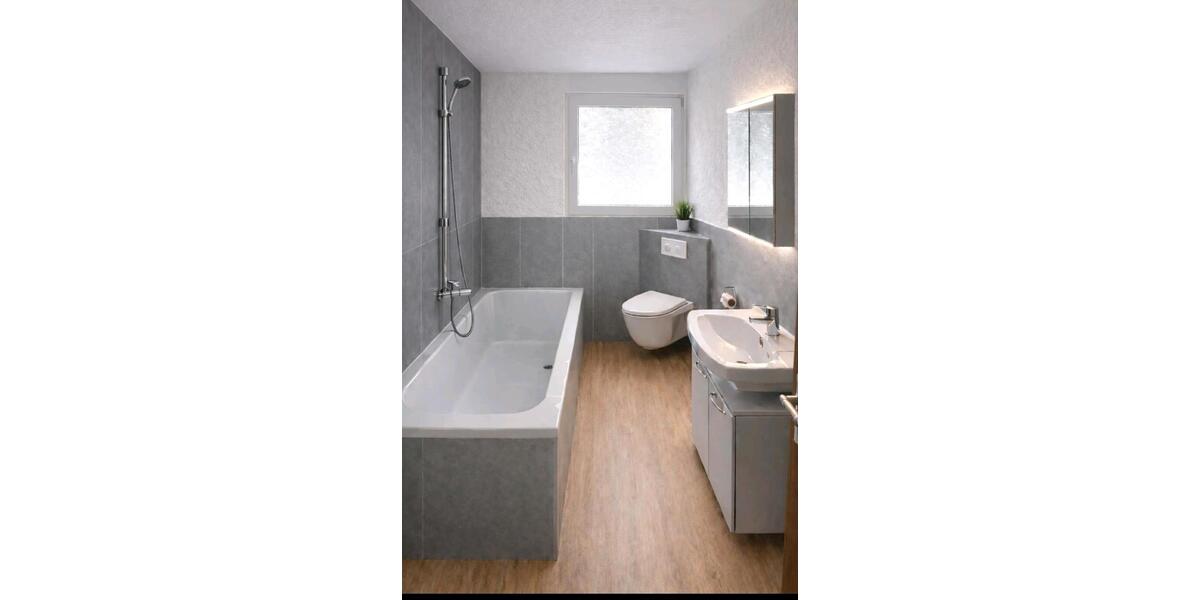 Dachgeschoßwohnung Bad Endbach - 3 Zimmer, 97 m&sup2;, 836&euro; | Angebot:25634108