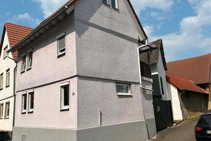 Haus Hungen - 4 Zimmer, 90 m&sup2;, 850&euro; | Angebot:26567476