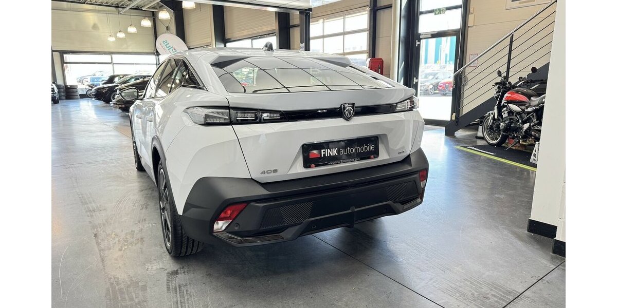 Peugeot 408 GT 130 PureTech EAT8 Focal Panodach 32.000 km 24.120 &euro; Lich 35423