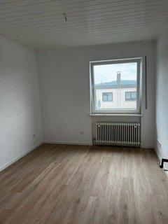 Einfamilienhaus Sinn - 9 Zimmer, 204 m&sup2;, 445.000&euro; | Angebot:26041077