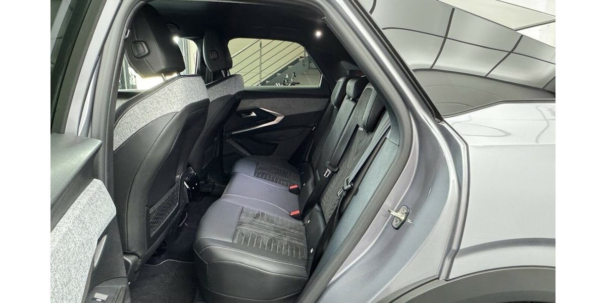 Peugeot 3008 GT 145 Mild Hybrid Full LED 360° AGR Sitze 28.710 km 25.690 &euro; Lich 35423