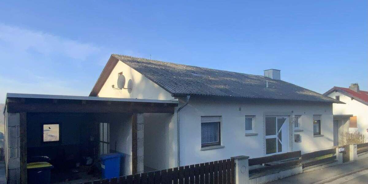 Einfamilienhaus Waldsolms Kraftsolms - 5 Zimmer, 190 m&sup2;, 229.000&euro; | Angebot:25835053