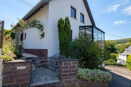 Haus Wetzlar / Nauborn Nauborn - 5 Zimmer, 126 m&sup2;, 349.000&euro; | Angebot:27143094
