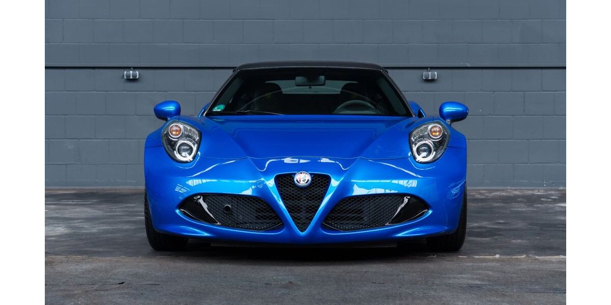 Alfa Romeo 4C 11.058 km 149.999 &euro; Butzbach 35510