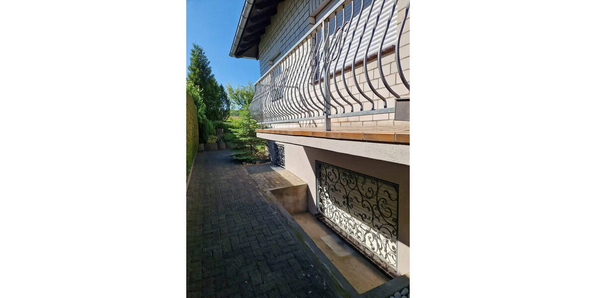 Einfamilienhaus Mengerskirchen-Dillhausen Dillhausen - 8 Zimmer, 283 m&sup2;, 512.000&euro; | Angebot:26023384