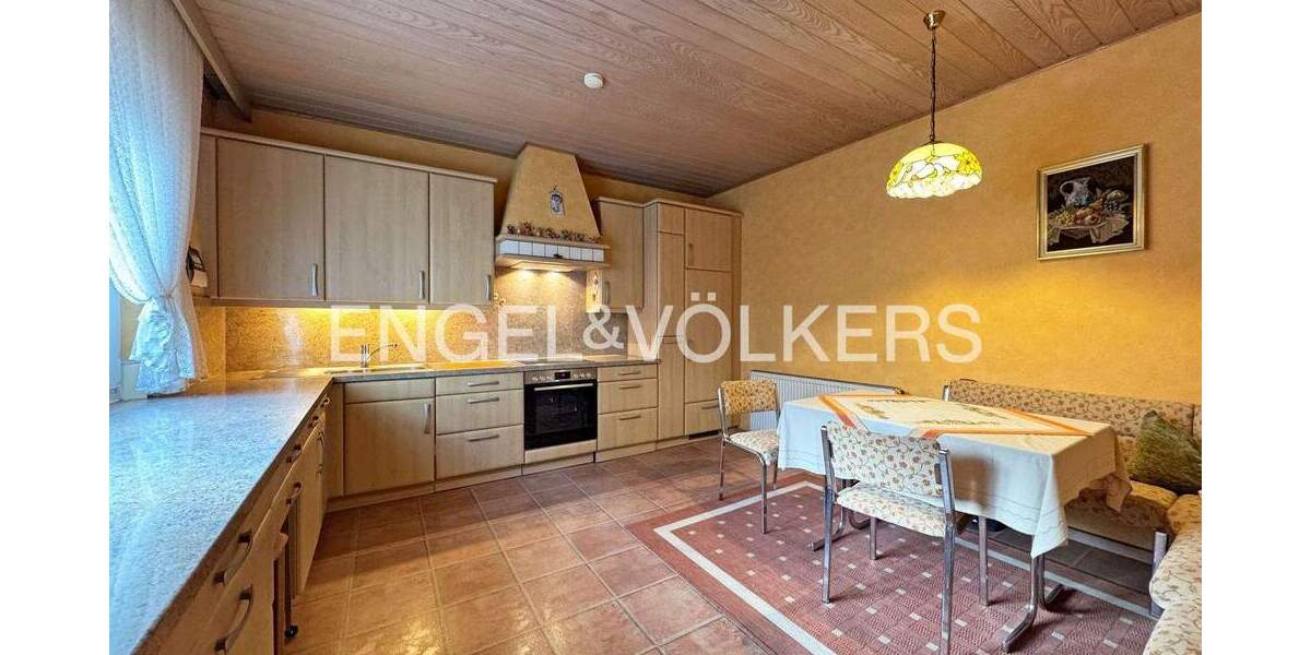 Mehrfamilienhaus, Wohnhaus Bad Nauheim Nieder-Mörlen - 5 Zimmer, 150 m&sup2;, 280.000&euro; | Angebot:25676886