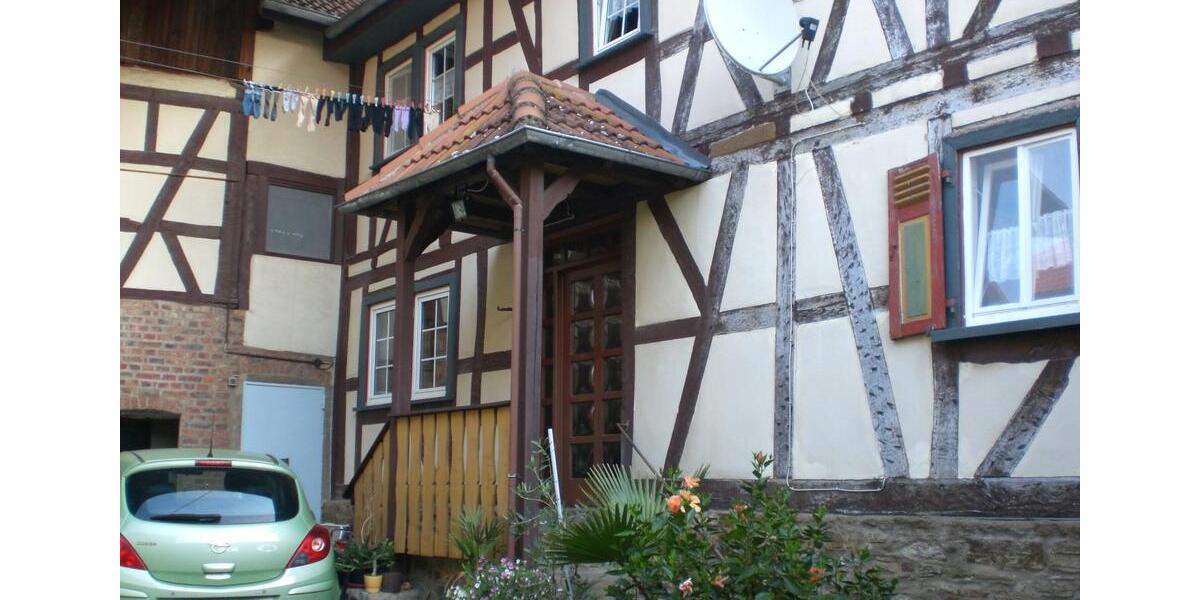 Bauernhaus, Landhaus Butzbach - 6 Zimmer, 125 m&sup2;, 220.000&euro; | Angebot:26041747
