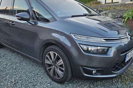 Citroen Grand C4 Picasso 207.000 km 5.850 &euro; Lohra 35102