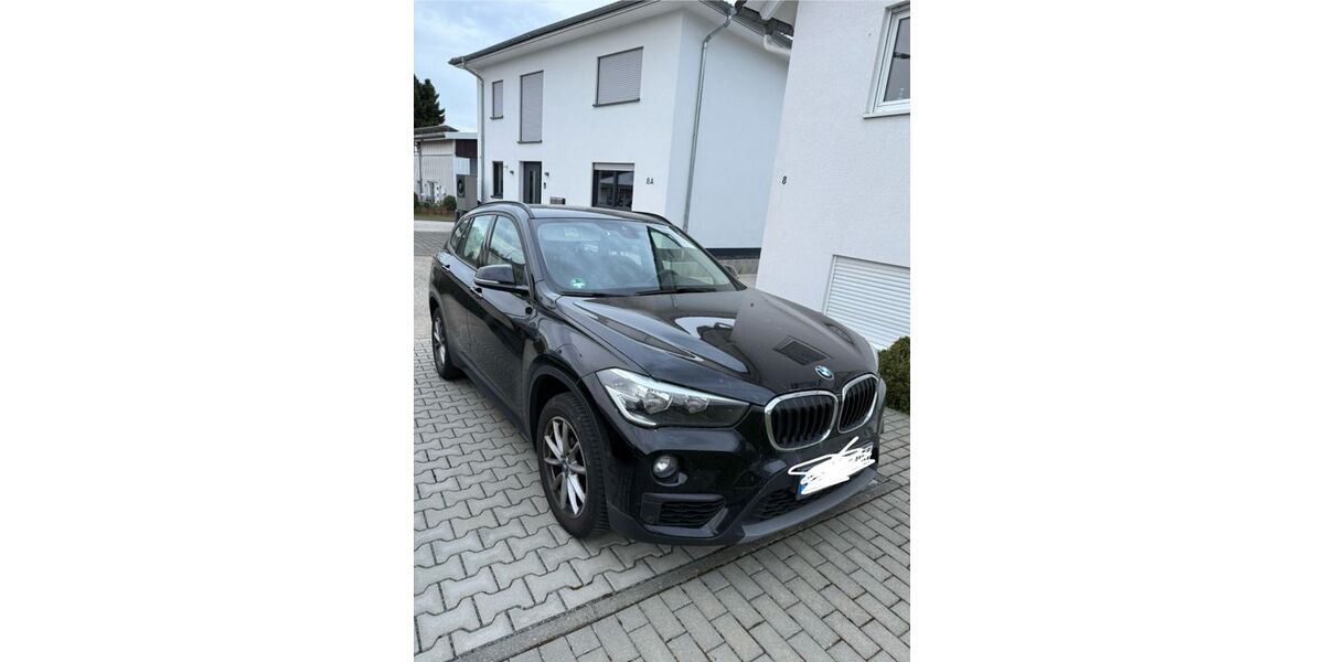 BMW X1 99.000 km 15.000 &euro; Lich 35423