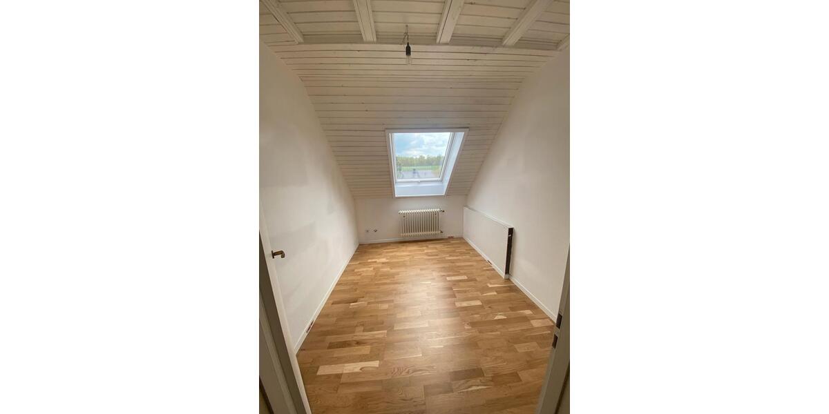 Einfamilienhaus Usingen - 8 Zimmer, 194 m&sup2;, 520.000&euro; | Angebot:27006058
