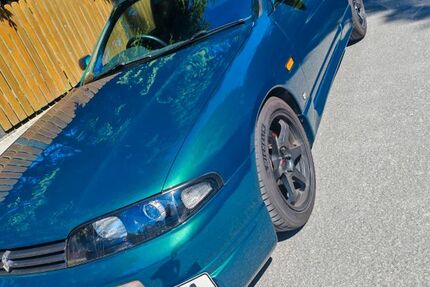 Nissan Skyline 128.000 km 28.800 &euro; NEU-ANSPACH 61267