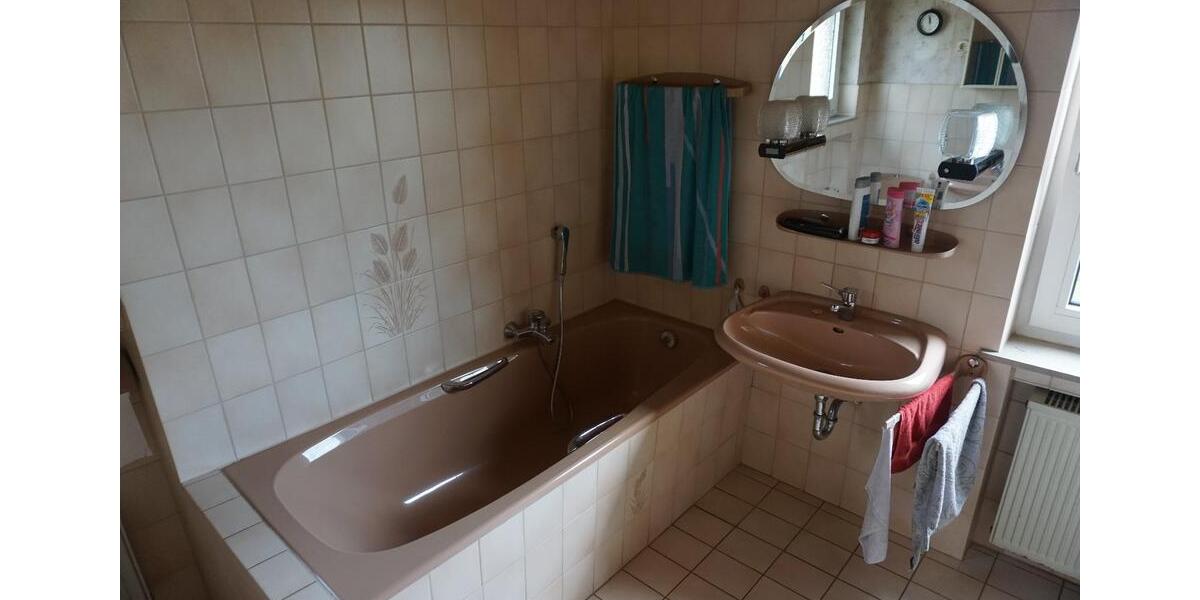 Einfamilienhaus Heuchelheim a. d. Lahn - 2 Zimmer, 118 m&sup2;, 395.000&euro; | Angebot:26264103