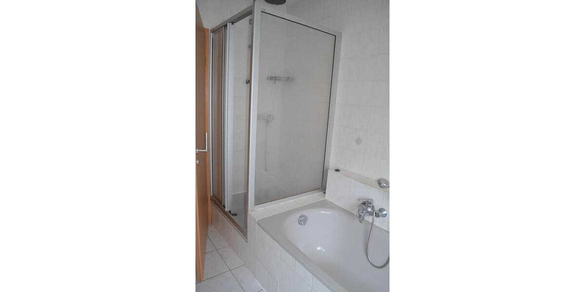 Erdgeschoßwohnung Grävenwiesbach - 4 Zimmer, 96 m&sup2;, 880&euro; | Angebot:26286136