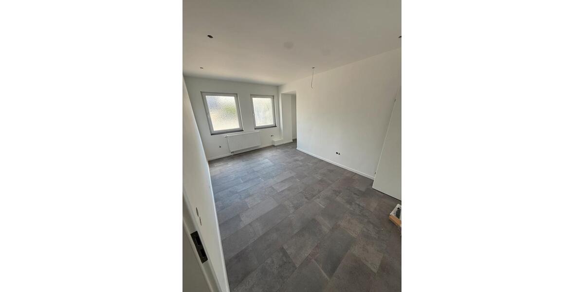Erdgeschoßwohnung Haiger - 2 Zimmer, 90 m&sup2;, 800&euro; | Angebot:26601842
