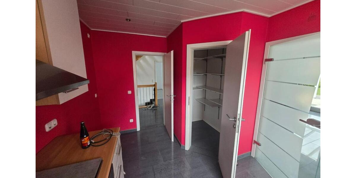 Einfamilienhaus Wölfersheim - 7 Zimmer, 230 m&sup2;, 549.000&euro; | Angebot:25979744