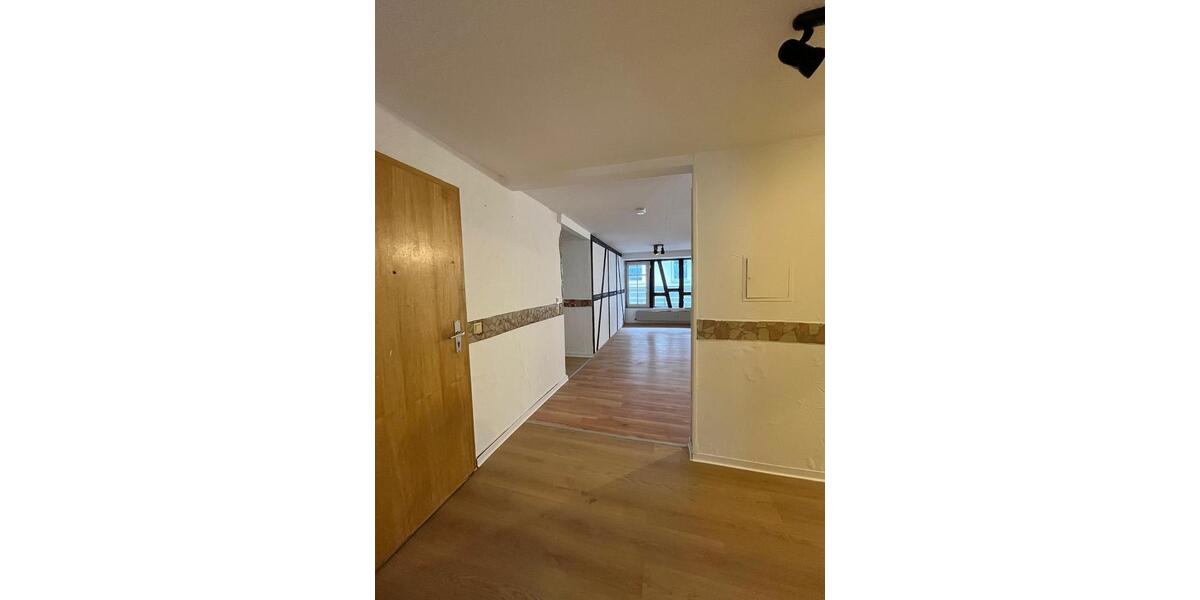 Etagenwohnung Weilburg - 4 Zimmer, 150 m&sup2;, 750&euro; | Angebot:23328092
