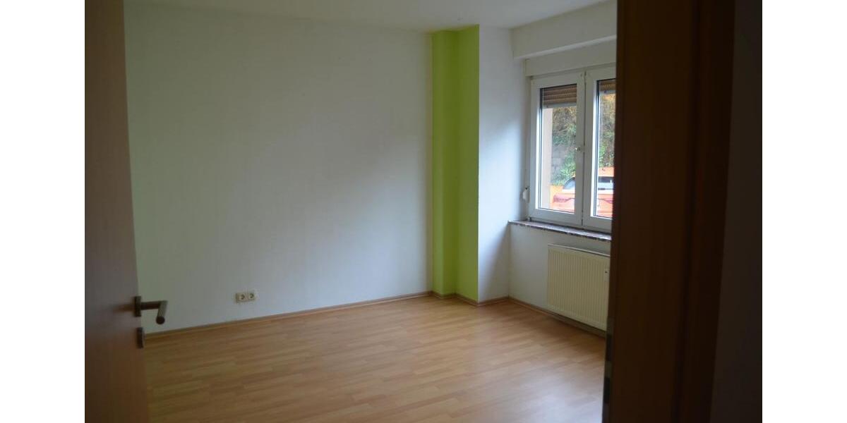 Erdgeschoßwohnung Grävenwiesbach - 4 Zimmer, 96 m&sup2;, 880&euro; | Angebot:26286136