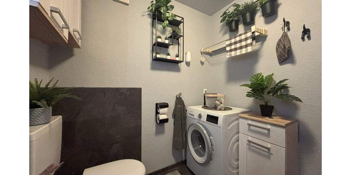 Mehrfamilienhaus, Wohnhaus Gladenbach / Mornshausen Mornshausen - 8 Zimmer, 280 m&sup2;, 299.000&euro; | Angebot:25736624