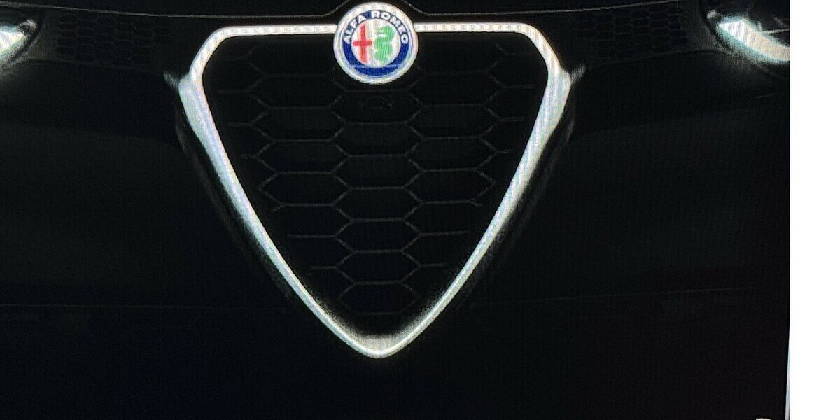 Alfa Romeo Tonale 1.5 VGT Veloce 48 V Hybrid LED 13.000 km 27.020 &euro; Lich 35423