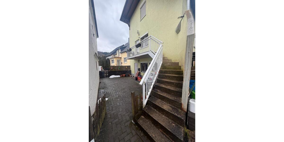 Etagenwohnung Mittenaar - 3 Zimmer, 90 m&sup2;, 730&euro; | Angebot:25099786