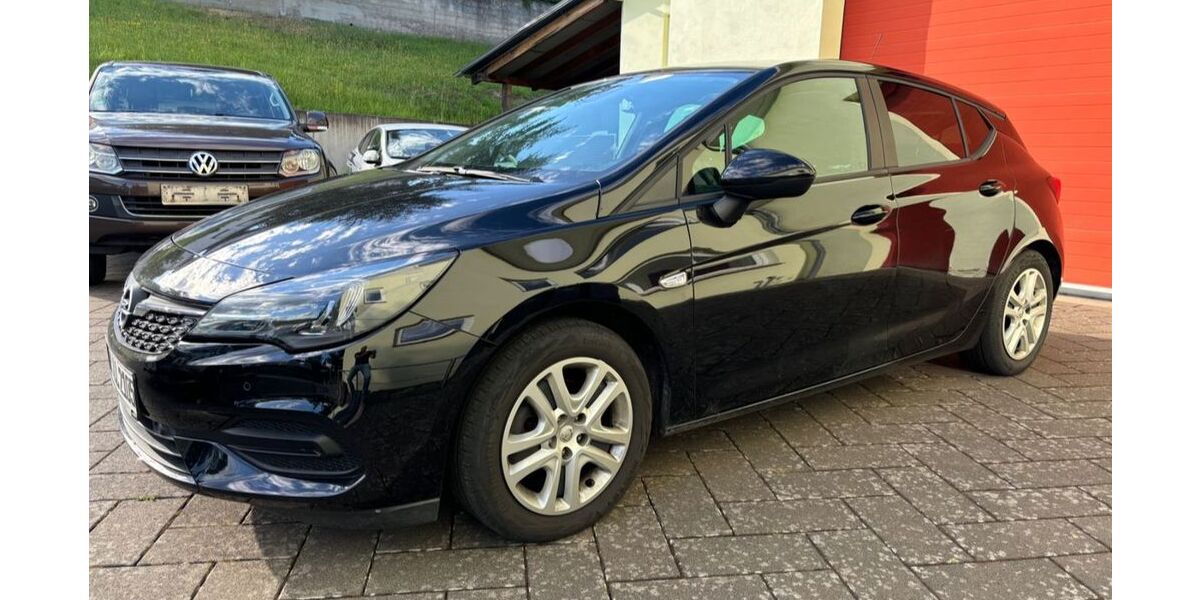 Opel Astra 38.765 km 11.900 &euro; Dillenburg 35685