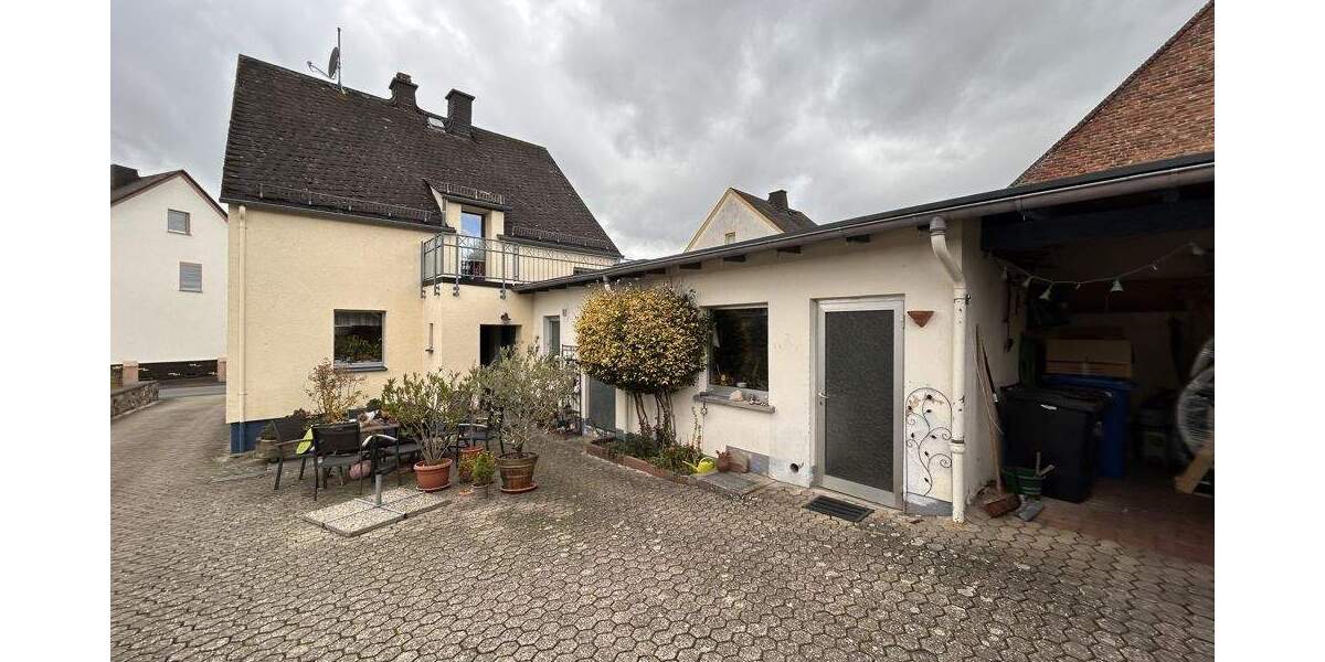 Einfamilienhaus Waldbrunn (Westerwald) / Hintermeilingen Hintermeilingen - 5 Zimmer, 136 m&sup2;, 275.000&euro; | Angebot:25820830