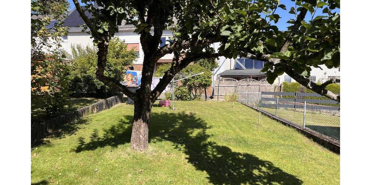 Doppelhaushälfte Breitscheid Gusternhain - 4 Zimmer, 105 m&sup2;, 135.000&euro; | Angebot:25667779