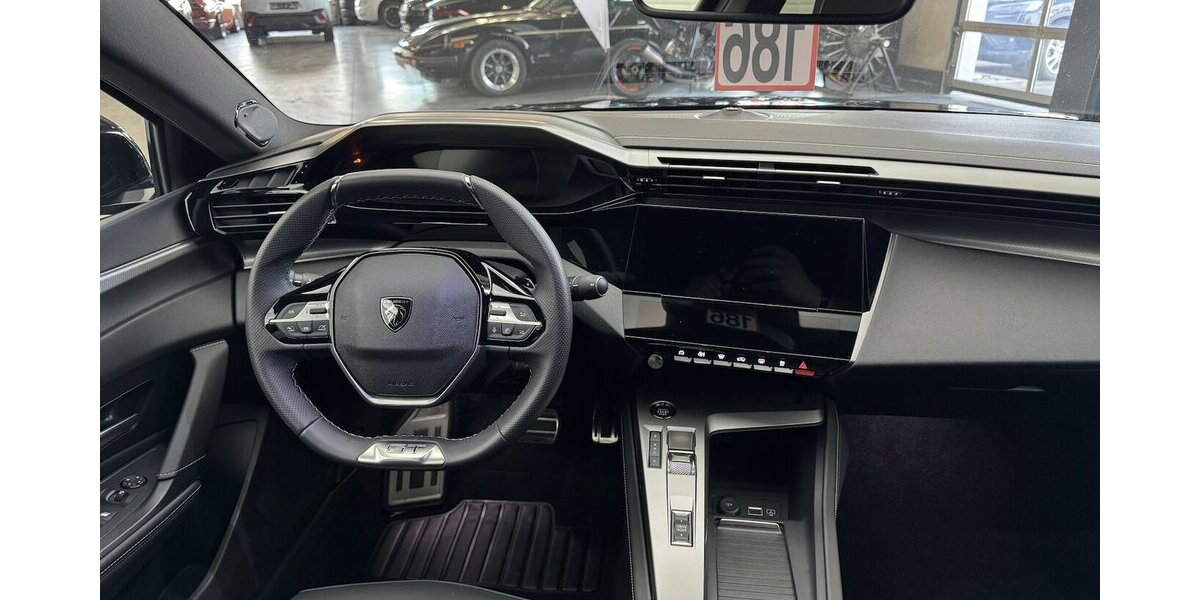 Peugeot 408 GT 225 Plug in Hybrid Massage 360° Cam 34.882 km 28.330 &euro; Lich 35423