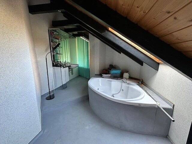 Mehrfamilienhaus, Wohnhaus Neu-Anspach Westerfeld - 5 Zimmer, 143 m&sup2;, 595.000&euro; | Angebot:25687463