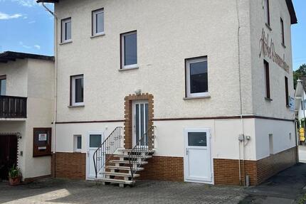 Haus Lollar - 7 Zimmer, 140 m&sup2;, 1.400&euro; | Angebot:27620797