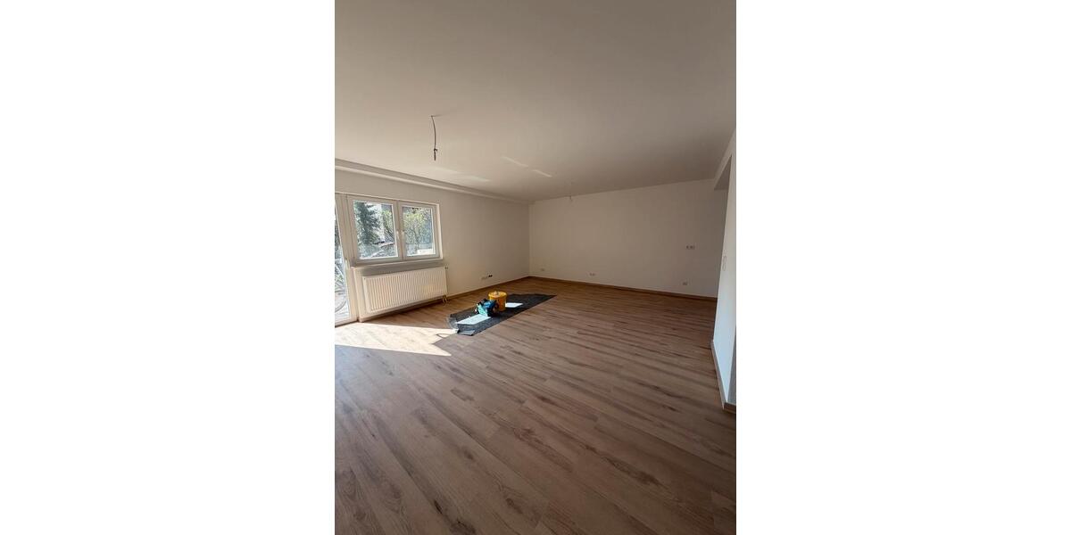 Erdgeschoßwohnung Gießen Wieseck - 3 Zimmer, 87 m&sup2;, 1.250&euro; | Angebot:25172642
