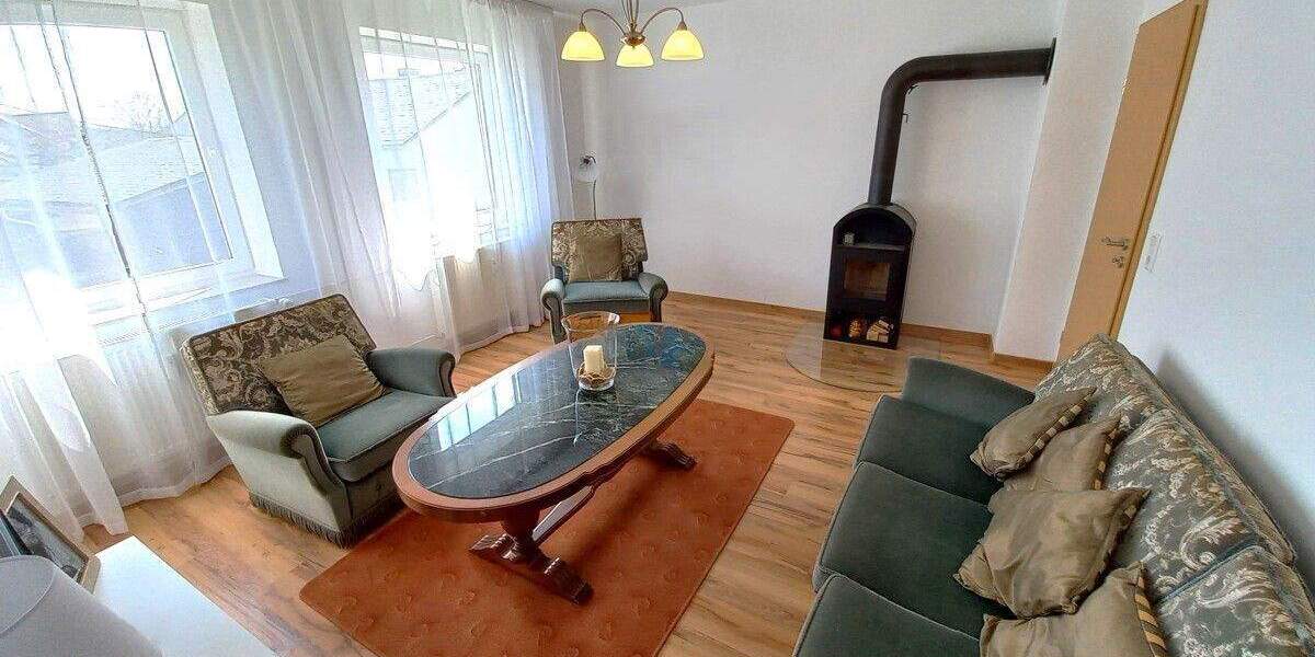 Einfamilienhaus Driedorf / Roth Roth - 6 Zimmer, 132 m&sup2;, 250.000&euro; | Angebot:25665445