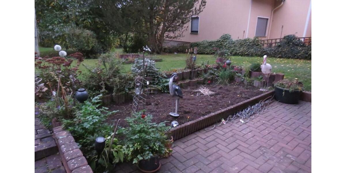 Erdgeschoßwohnung Waldsolms - 5 Zimmer, 65 m&sup2;, 178.000&euro; | Angebot:25284218