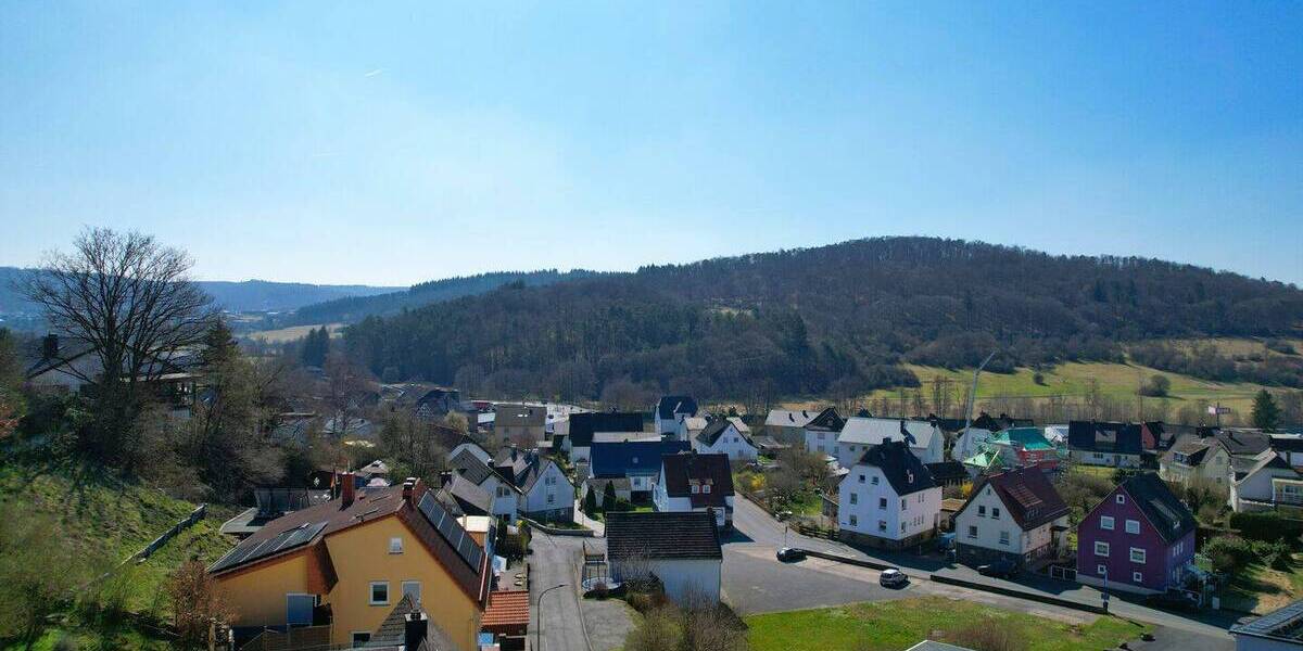 Einfamilienhaus Herborn / Seelbach Seelbach - 7 Zimmer, 193 m&sup2;, 269.000&euro; | Angebot:26160423
