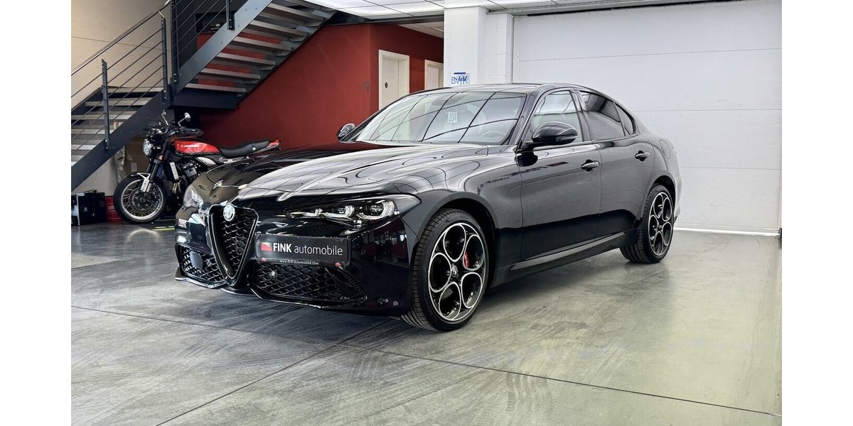 Alfa Romeo Giulia 2.0 Competizione Q4 Turbo CarPlay Kamera 9.970 km 38.920 &euro; Lich 35423