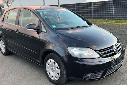 VW Golf 149.238 km 4.590 &euro; Gießen 35398