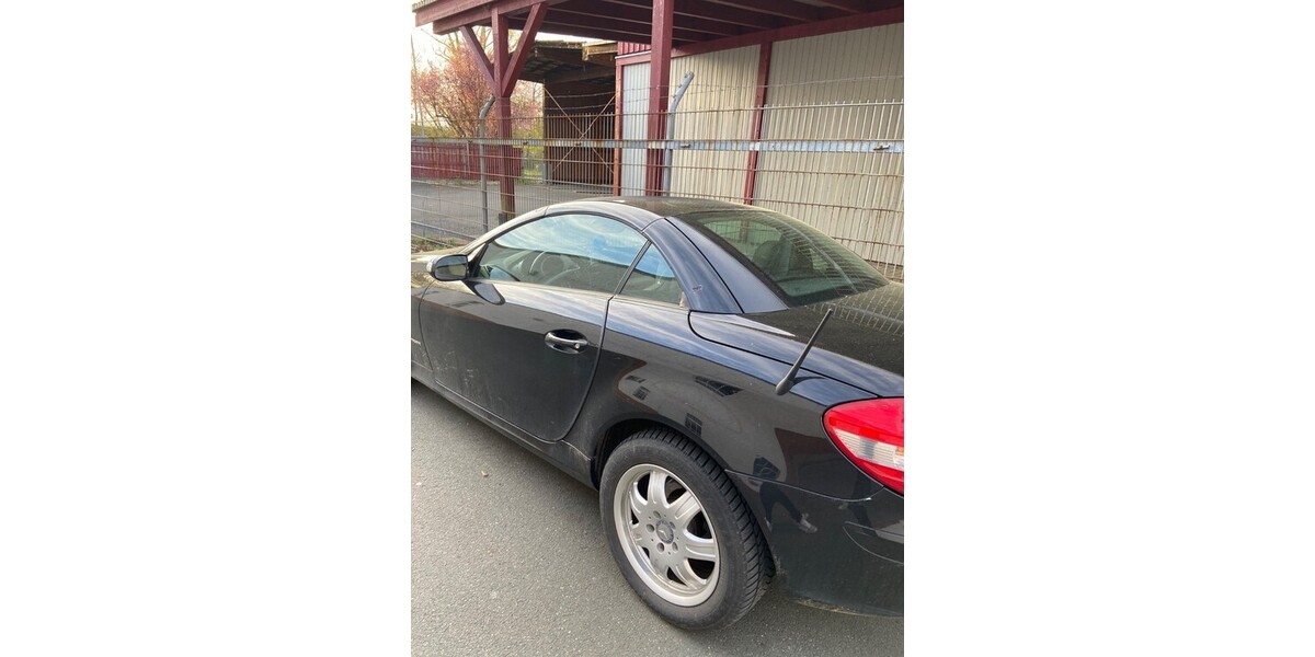 Mercedes-Benz SLK 200 186.000 km 5.600 &euro; Wetzlar 35578