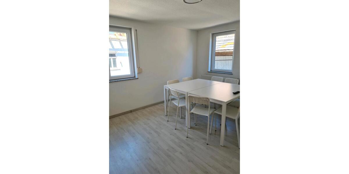 Einfamilienhaus Wölfersheim - 8 Zimmer, 150 m&sup2;, 6.600&euro; | Angebot:25353961