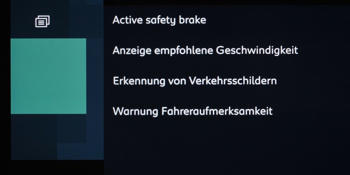 Citroen C4 e- 136 Shine 50 KWh LED CARPLAY 43.800 km 17.320 &euro; Lich 35423