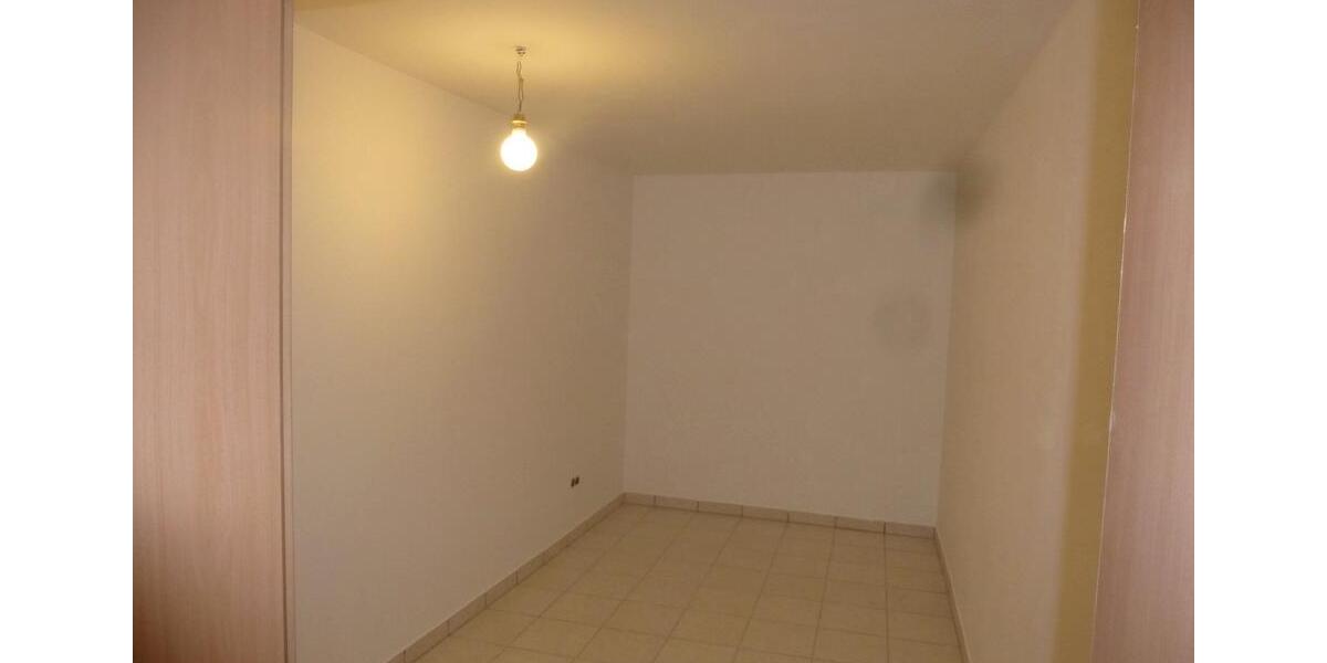 Erdgeschoßwohnung Weilburg - 2.5 Zimmer, 129 m&sup2;, 600&euro; | Angebot:26367346