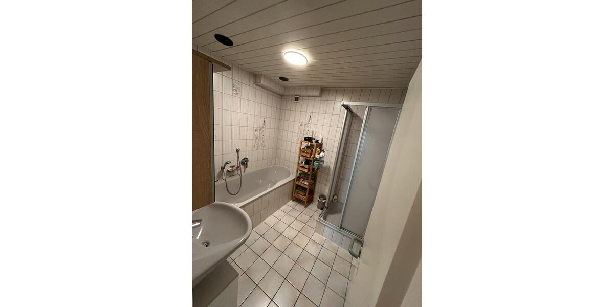 Etagenwohnung Gießen - 2 Zimmer, 70 m&sup2;, 890&euro; | Angebot:26581597