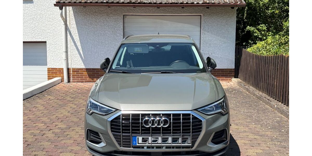 Audi Q3 84.000 km 22.999 &euro; Schöffengrund 35641