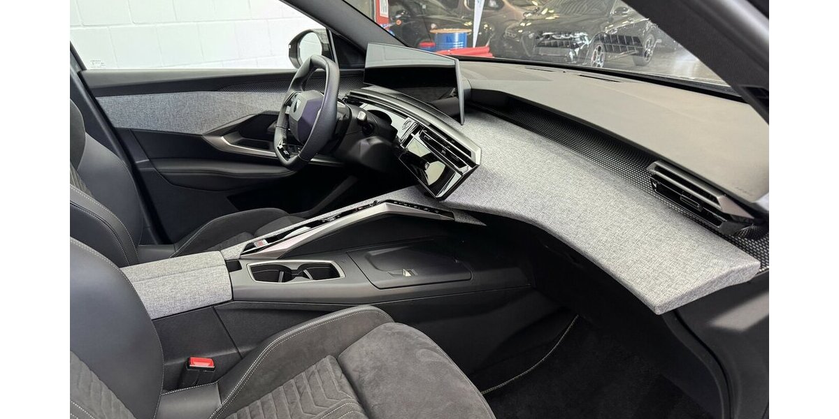 Peugeot 3008 GT 145 Mild Hybrid Full LED 360° AGR Sitze 29.996 km 26.420 &euro; Lich 35423