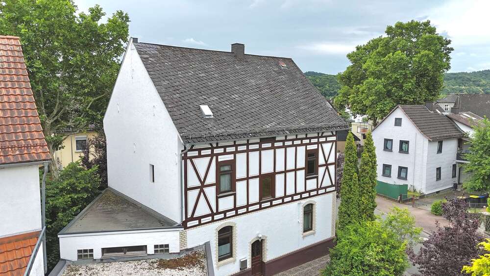 Familien aufgepasst: Einfamilienhaus mit Garten in Aßlar OT - Einfamilienhaus Werdorf Werdorf | Angebot:26738034