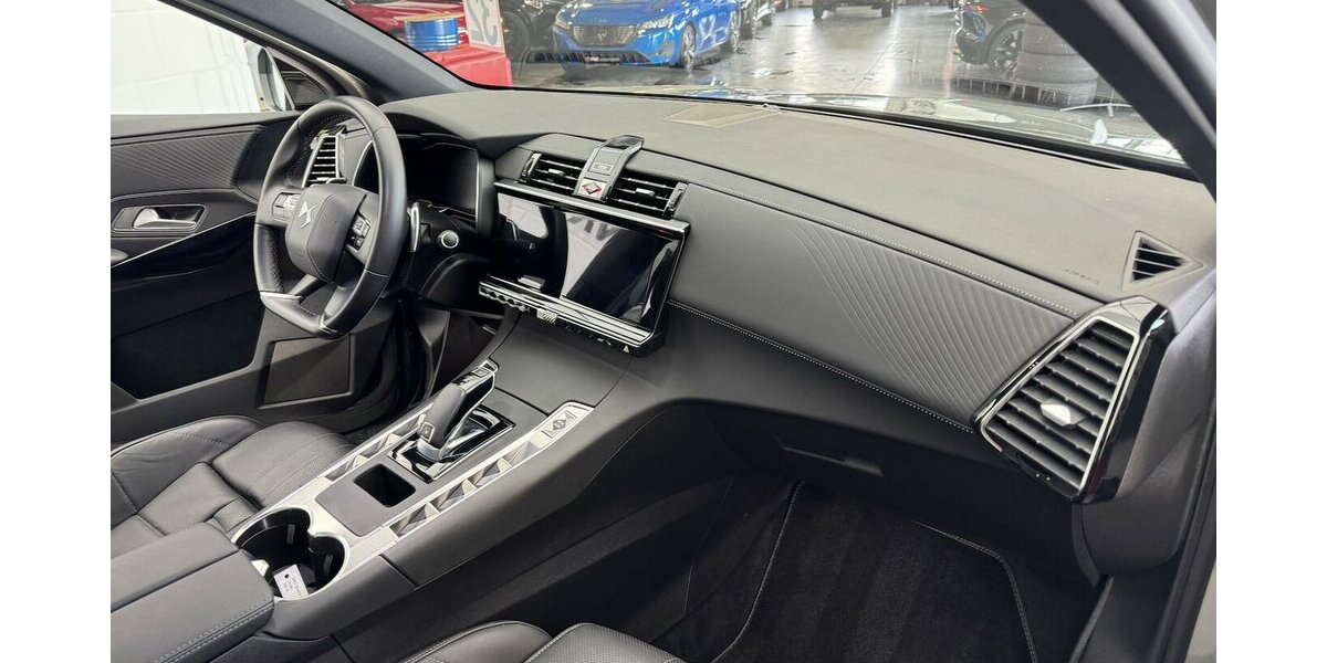 DS Automobiles DS7 Blue HDI 130 Étoile LED Nachtsicht Pano 44.900 km 29.885 &euro; Lich 35423