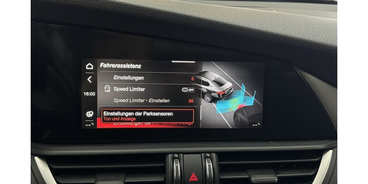 Alfa Romeo Giulia 2.0 Veloce Q4 Turbo Panoramadach Xenon 43.300 km 32.130 &euro; Lich 35423