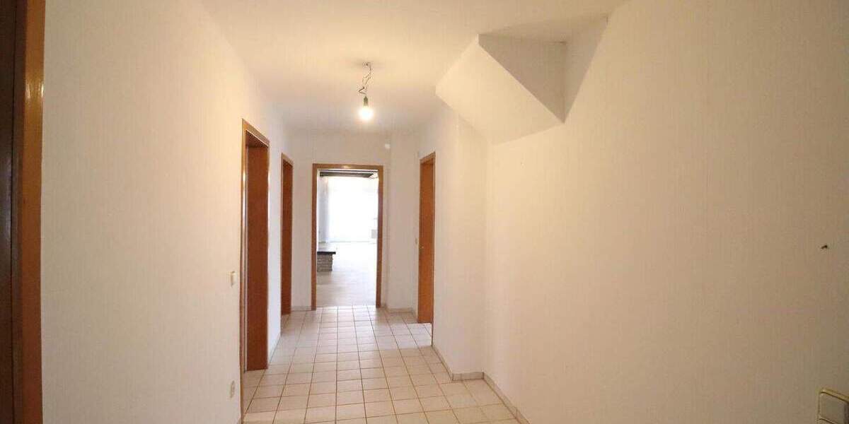 Mehrfamilienhaus, Wohnhaus Wettenberg Wißmar - 9 Zimmer, 235 m&sup2;, 579.000&euro; | Angebot:25682695