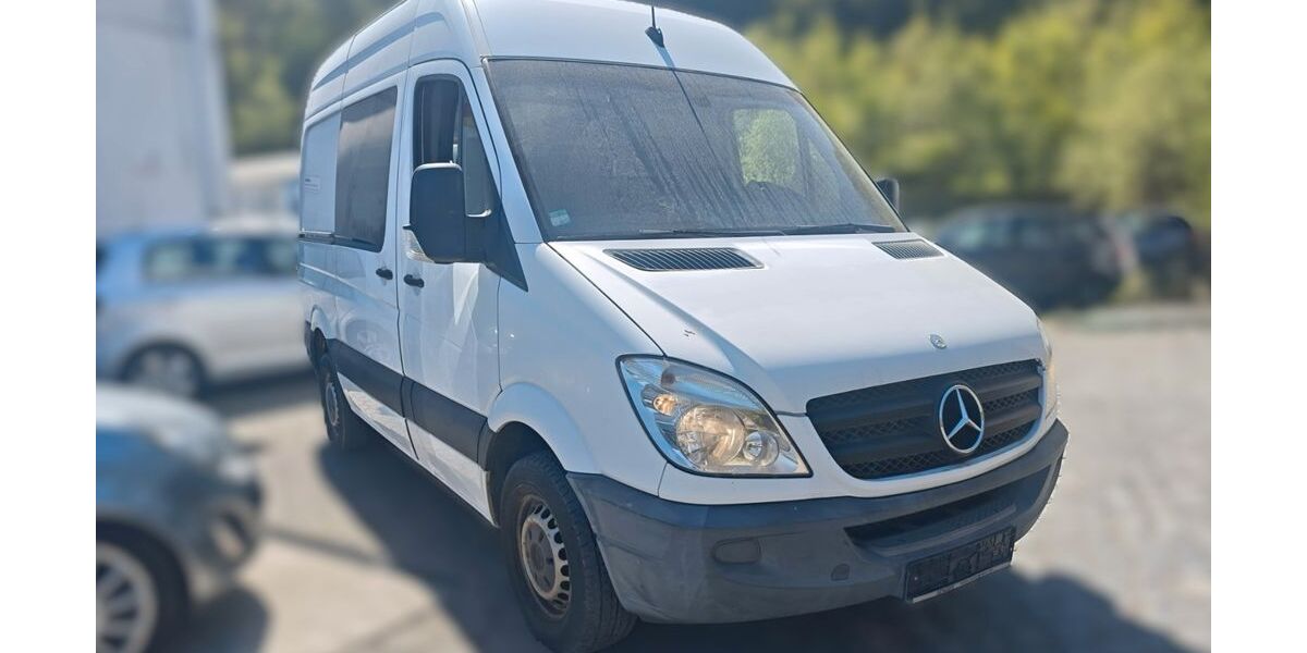Mercedes-Benz Sprinter 199.956 km 9.450 &euro; Herborn 35745