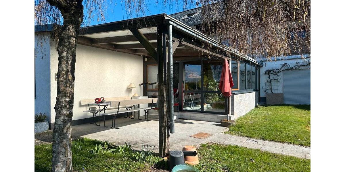 Erdgeschoßwohnung Hohenahr - 4 Zimmer, 130 m&sup2;, 1.200&euro; | Angebot:26002218