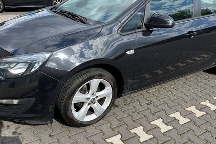 Opel Astra 102.316 km 7.900 &euro; Wetzlar 35578